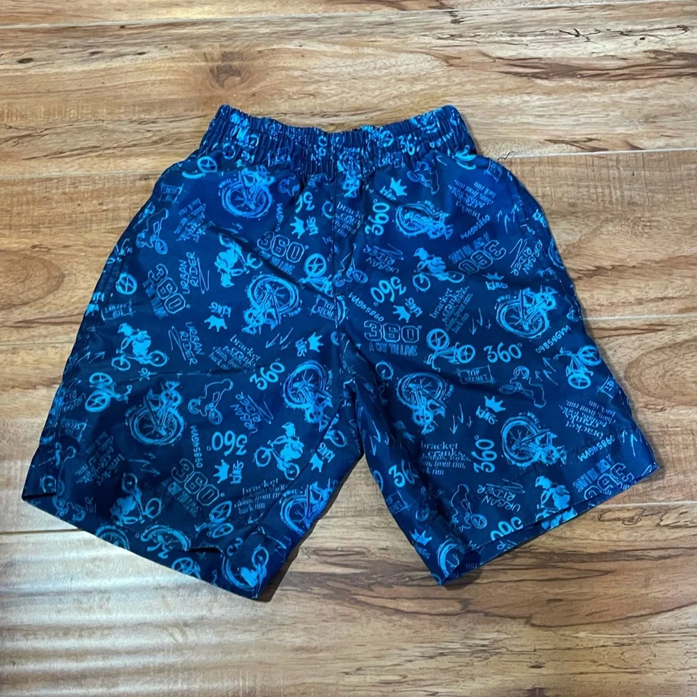 OP Boys board‎ shorts size 6/7 with motorcycles navy blue